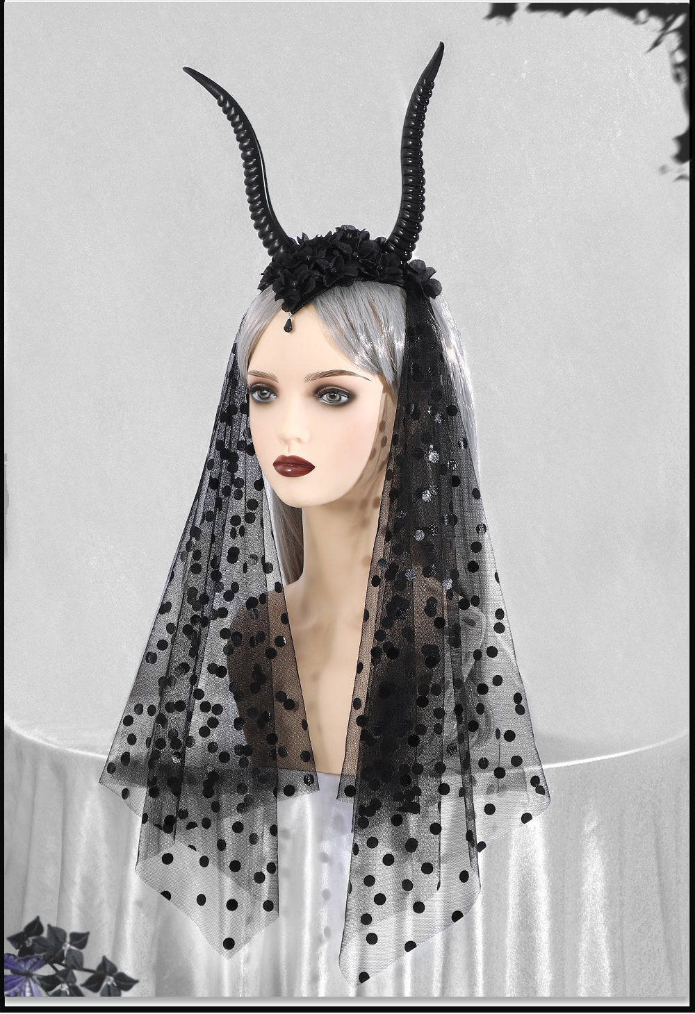 Halloween Gothic Queen Dark Horn Mesh Headband Party Ball Performance Costume Festival Hair Accessory Prop