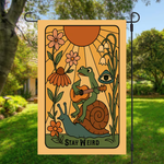 Stay Weird Garden Flag, Retro Outdoor Garden Decor, Stay Weird Yard Flag, Funny Garden Decoration, Frog Garden Banner, Welcome Garden Decor