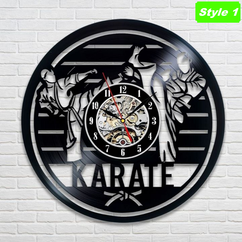 Horloge murale de karaté